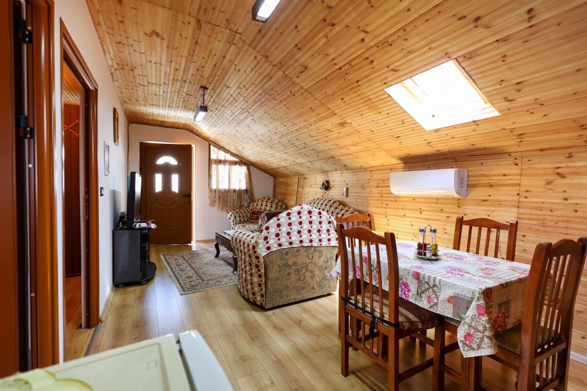 Samuela Cozy Retreat